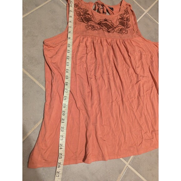 Torrid sleeveless peach embroidery tank top plus Size 0 - Picture 9 of 11